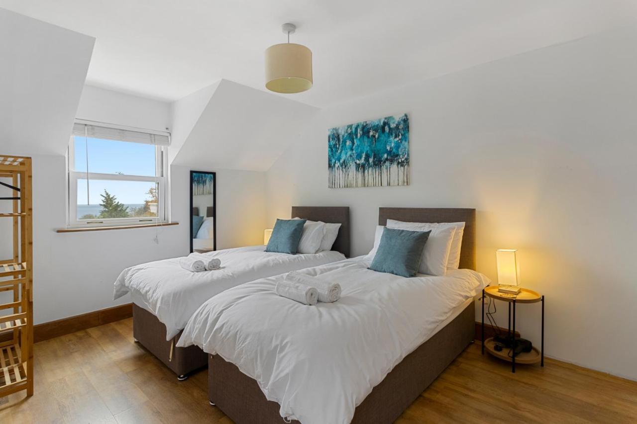 Stunning Sea View Whole Home In Torbay Close To Beach Torquay Buitenkant foto